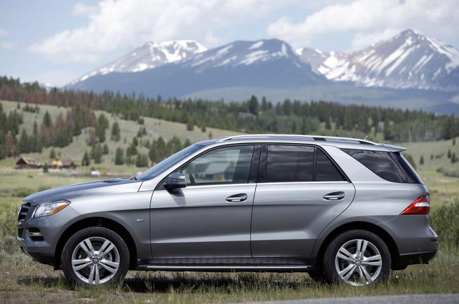  Mercedes-Benz ML350 BlueTEC 4Matic 2012 года  (фото 9 из 43)